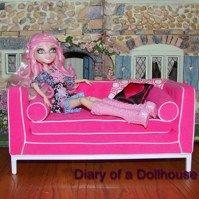 Viperine Gorgon Pretty Pink Ghoul At Monster High Diary Of