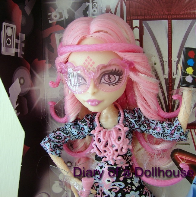 Monster High Frights, Camera, Action! Viperine Gorgon Doll – One-Touch Top  Tred Toys