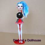 Ghoulia Yelps Physical Deaducation Classroom Doll – A Walmart Exclusive